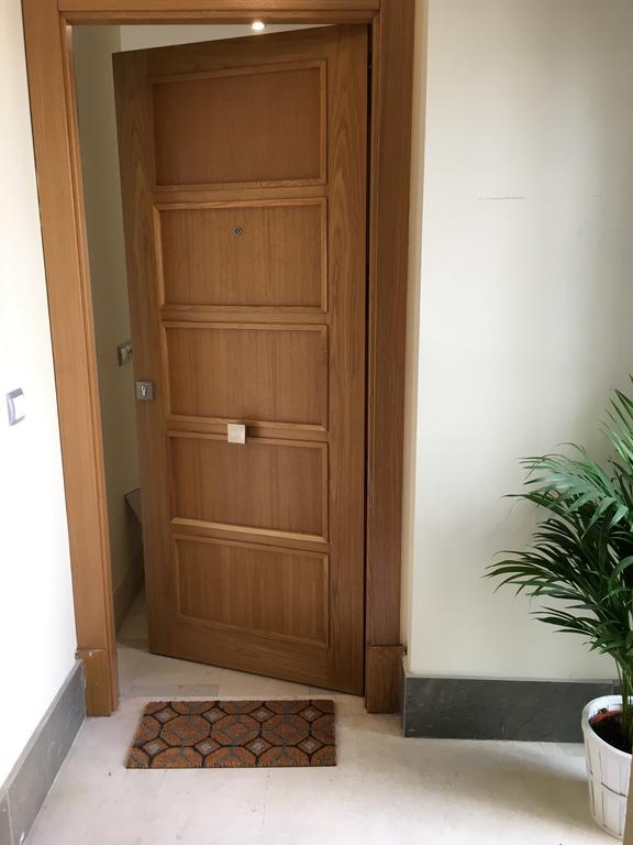 1E Azofaifo St Apartment Seville Luaran gambar