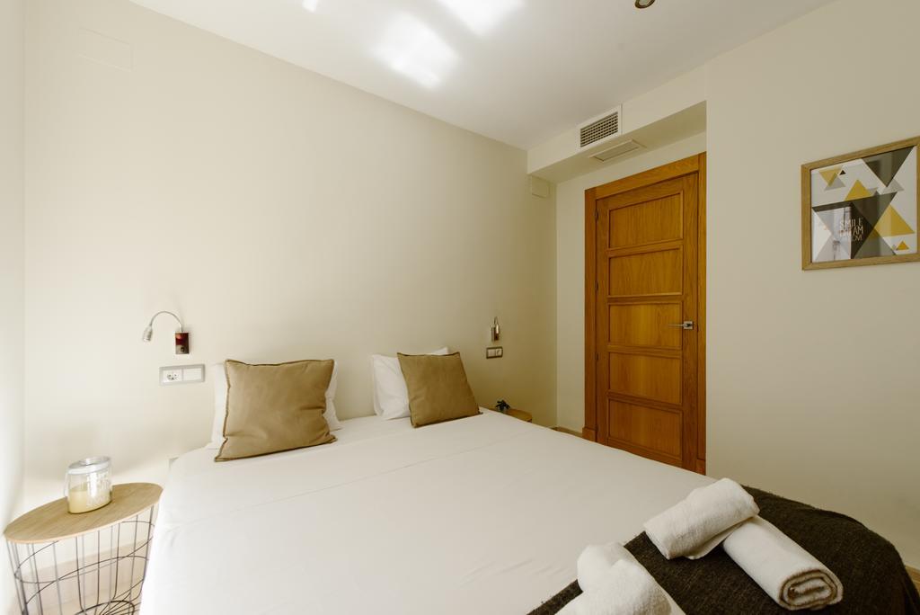 1E Azofaifo St Apartment Seville Luaran gambar