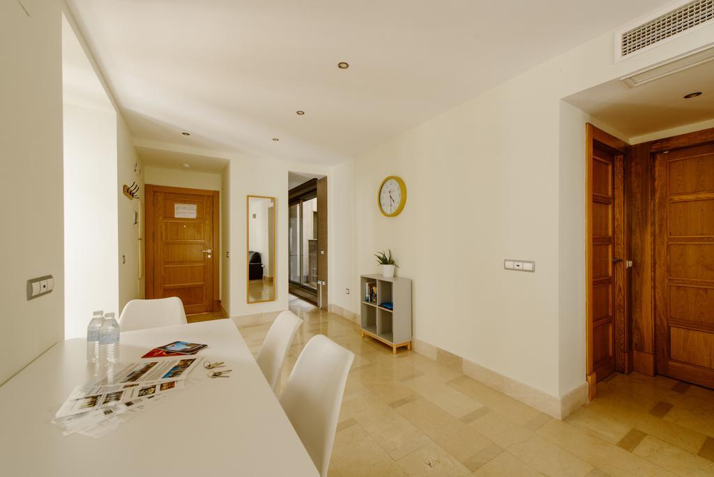 1E Azofaifo St Apartment Seville Luaran gambar