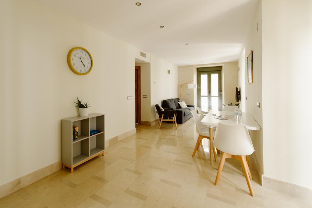 1E Azofaifo St Apartment Seville Luaran gambar